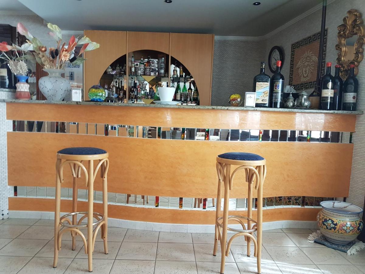 Hotel Nautilus Nicotera Eksteriør billede