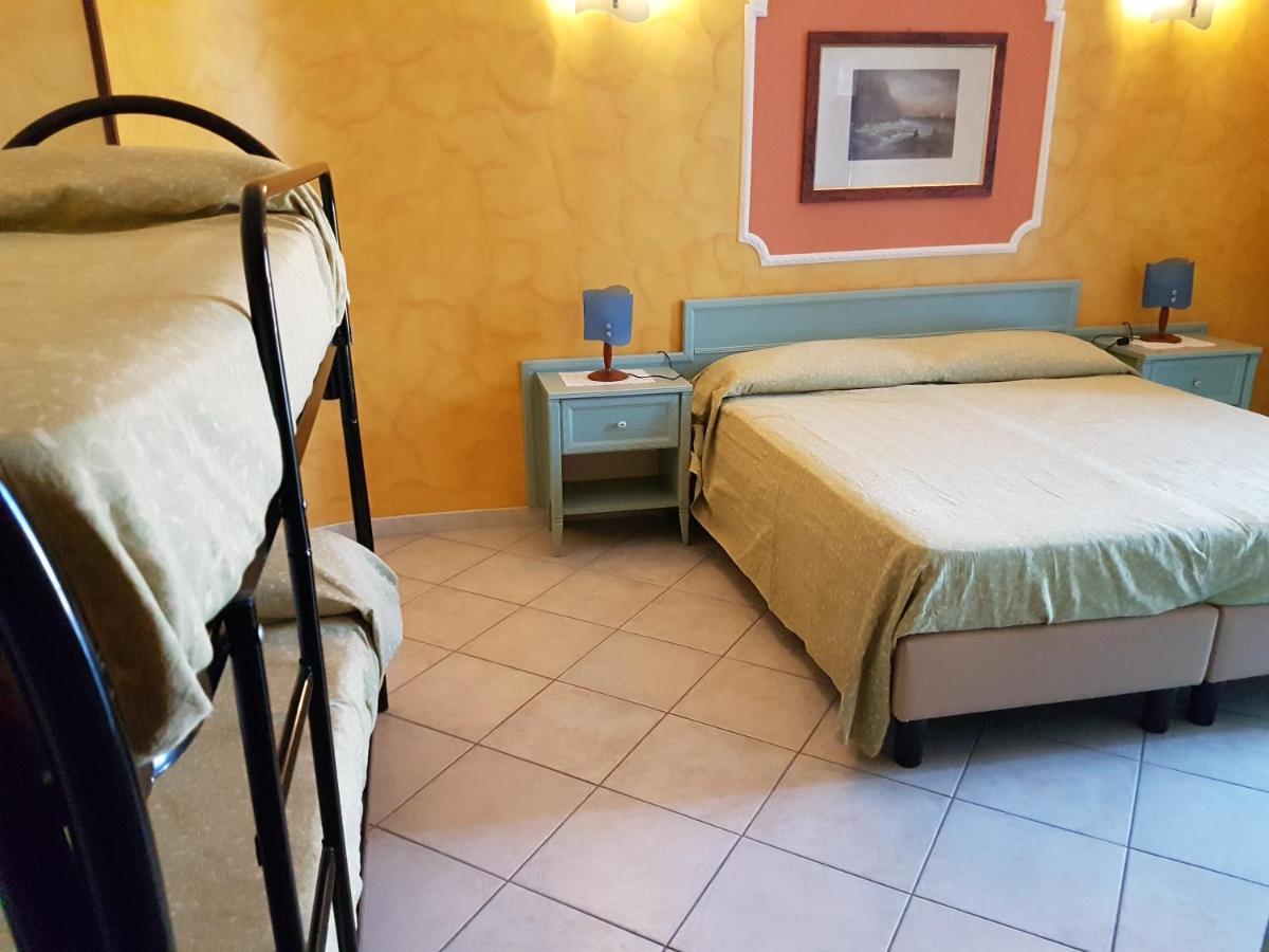 Hotel Nautilus Nicotera Eksteriør billede